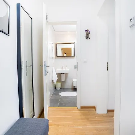 Lägenhet Bright 1 Bedroom Close To Mala Strana & Dancing House *