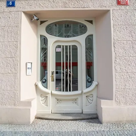 Bright 1 Br, Close To Malá Strana&dancing House *